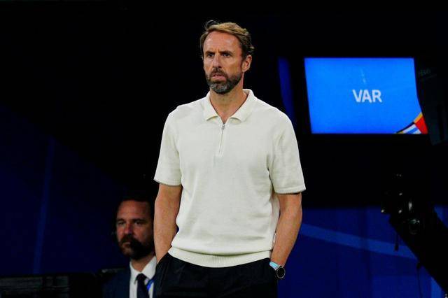 图特希望索斯盖特考虑德甲，沙欣要让“布娃娃”当队长