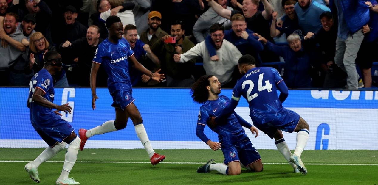 切尔西1比0曼联暂居第四，带刀后卫救主，剩余两场都是硬仗