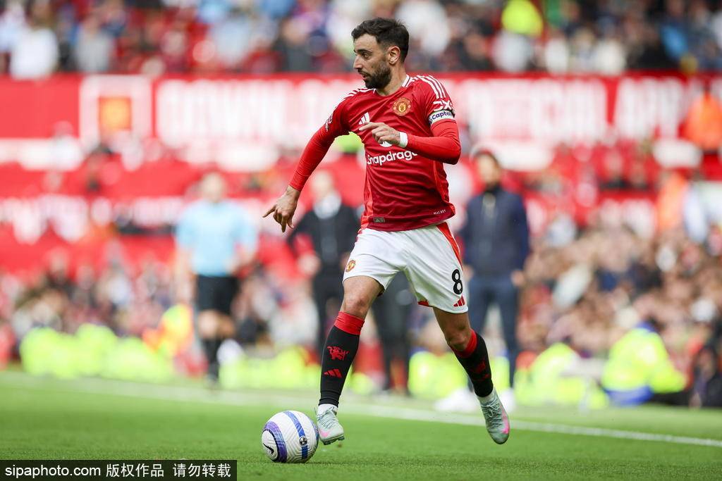 B费1亿天价赴沙特？曼联再挖角葡体，新“大腿”已在阵中？